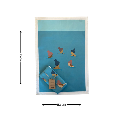 Wild Ones Wild Swimming Tea Towel (group) - 75 Cm X 50 Cm - Gift Idea