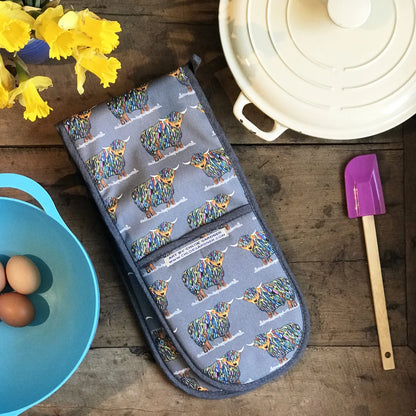 Repeat Bright Highland Cow Double Oven Glove On Grey - Alternate Angle - Homeware Gift